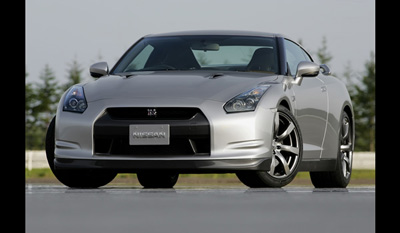 Nissan GT-R 2007 1